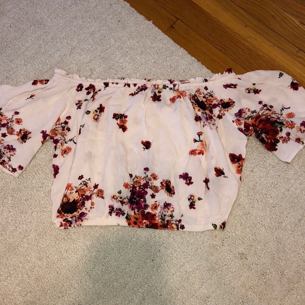 Off shoulder crop top